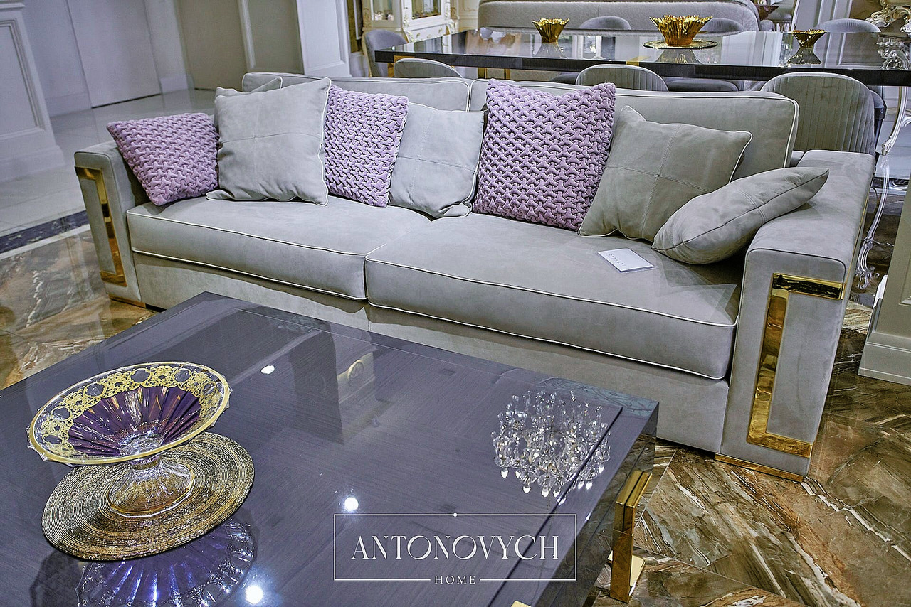 Asnaghi Sofa, view 3