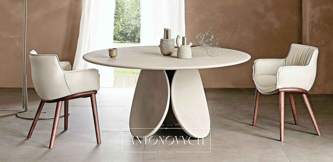 Maxim Dining Table by Cattelan Italia, view 3