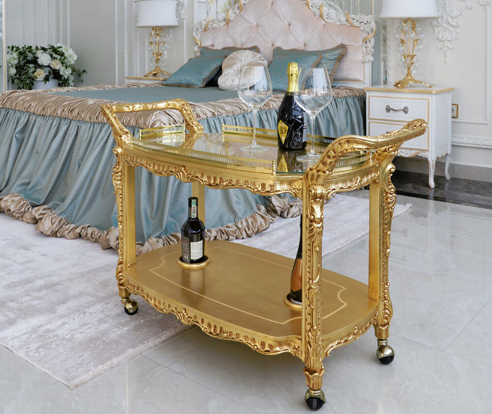 Silik Serving Table