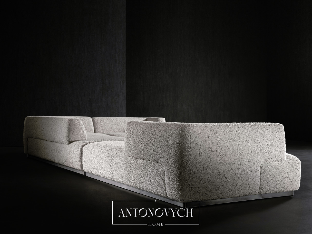 Henge Gentle Sofa, view 4