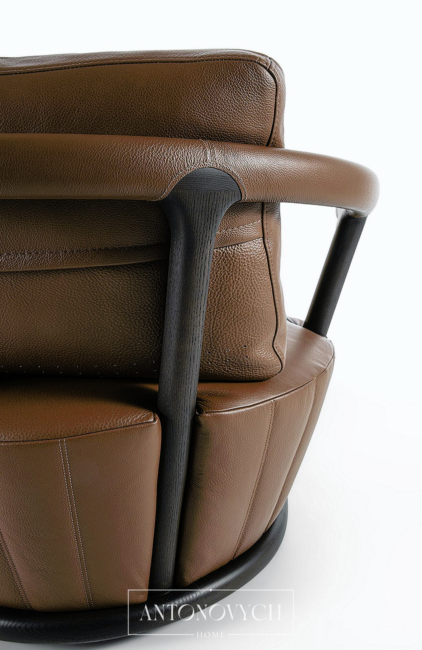 Vittoria Frigerio Mora Armchair, view 3