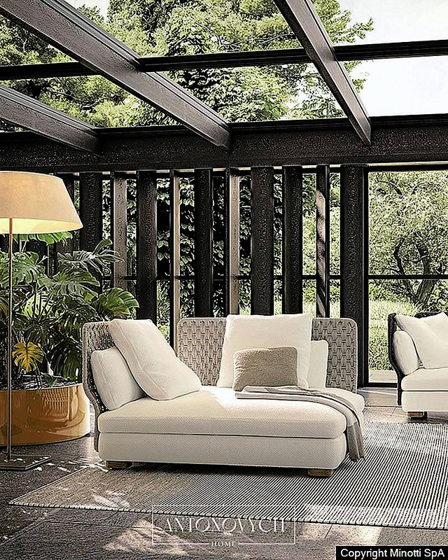 Minotti Amii Outdoor Sofa, view 4