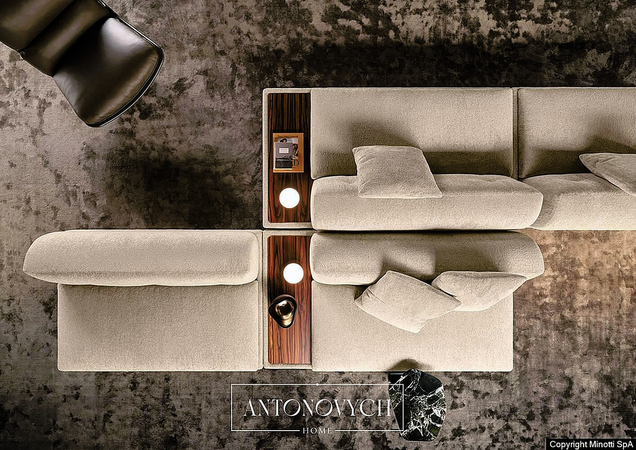 Minotti Supermoon Sofa, view 5
