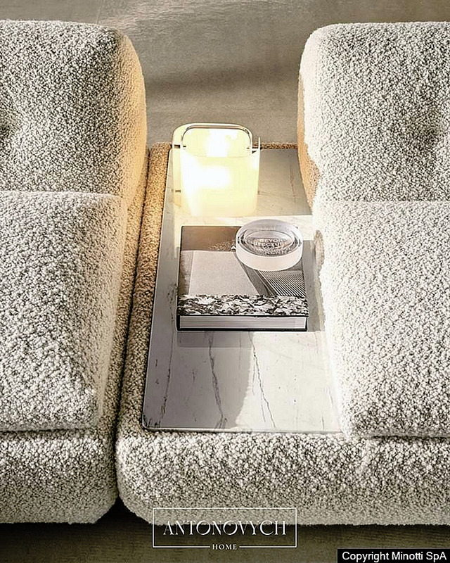 Minotti Supermoon Sofa, view 16