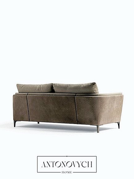 Poltrona Frau Bretagne Gran Comfort Sofa, view 2