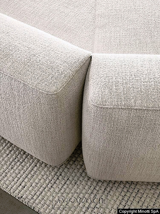 Minotti Yves Sofa, view 17